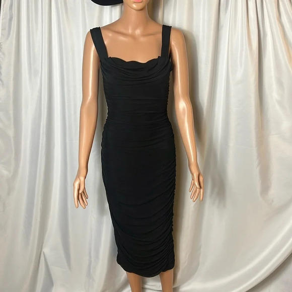 Veil Top Dress - Picture 1 of 9